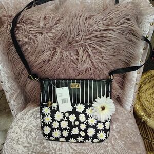 Floral Daisy Betsey Johnson Black and White Crossbody Bag Purse